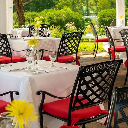 Paris Ashby Inn & Restaurant מראה חיצוני תמונה